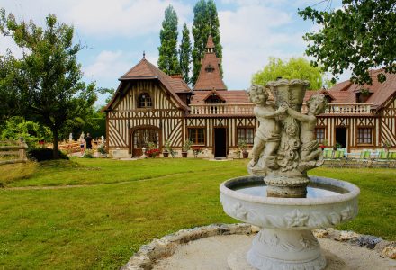Domaine des Déesses French Wedding Venue and Chateaux French Wedding Suppliers French Wedding Venues
